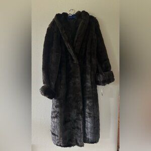 NWT Komitor Long Luxurious Faux Fur Heavy Winter Coat Brown Polarcore Size L